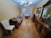 Satılır 3 otaqlı 70 m2 köhnə tikili 8 mkr