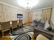 Satılır 3 otaqlı 90 m2 köhnə tikili Nizami r.