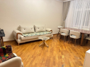 Satılır 3 otaqlı 90 m2 köhnə tikili Gənclik m.