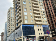 Satılır 3 otaqlı 136 m2 yeni tikili Şah İsmayıl Xətai m.