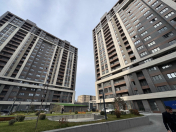 Satılır 2 otaqlı 95 m2 yeni tikili Şah İsmayıl Xətai m.