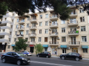 Satılır 3 otaqlı 75 m2 köhnə tikili 28 May m.