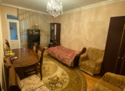 Satılır 3 otaqlı 60 m2 köhnə tikili Memar Əcəmi m.