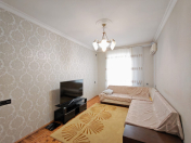 Satılır 3 otaqlı 90 m2 köhnə tikili Neftçi bazası