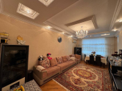 Satılır 3 otaqlı 125 m2 yeni tikili İnşaatçılar m.