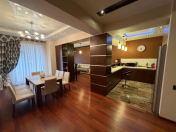 Satılır 2 otaqlı 105 m2 yeni tikili İnşaatçılar m.