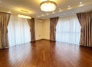 Satılır 3 otaqlı 124 m2 yeni tikili Şah İsmayıl Xətai m.