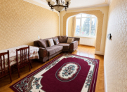Satılır 2 otaqlı 70 m2 köhnə tikili Memar Əcəmi m.