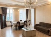 Satılır 3 otaqlı 130 m2 yeni tikili Şah İsmayıl Xətai m.