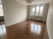 Satılır 2 otaqlı 72 m2 köhnə tikili Qara Qarayev m.