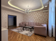 Satılır 3 otaqlı 130 m2 yeni tikili Xırdalan