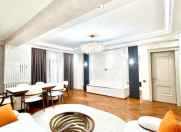 Satılır 3 otaqlı 140 m2 yeni tikili 28 May m.