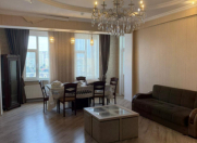 Satılır 3 otaqlı 136 m2 yeni tikili Şah İsmayıl Xətai m.