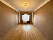 Satılır 3 otaqlı 90 m2 köhnə tikili Nəsimi m.