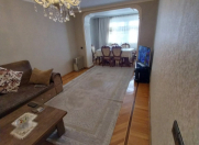 Satılır 3 otaqlı 80 m2 köhnə tikili İnşaatçılar m.