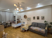 Satılır 2 otaqlı 70 m2 yeni tikili Qara Qarayev m.