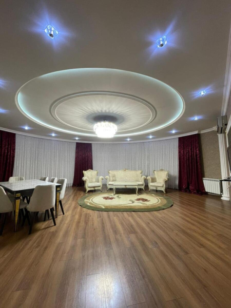 Satılır 3 otaqlı 165 m2 yeni tikili Şah İsmayıl Xətai m.