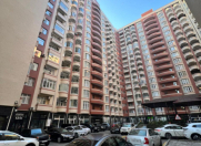 Satılır 4 otaqlı 170 m2 yeni tikili Elmlər Akademiyası m.