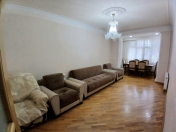 Satılır 3 otaqlı 90 m2 köhnə tikili Bakıxanov