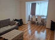 Satılır 3 otaqlı 75 m2 köhnə tikili Elmlər Akademiyası m.