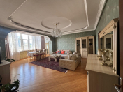 Satılır 3 otaqlı 150 m2 yeni tikili Binəqədi r.