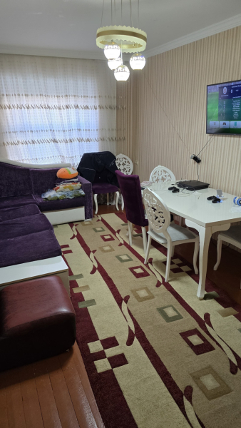 Satılır 4 otaqlı 110 m2 köhnə tikili Xətai r.