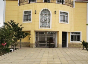 Satılır 10 otaqlı 450 m2 villa Bakı