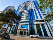 Satılır 3 otaqlı 153 m2 yeni tikili 28 May m.