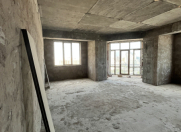 Satılır 4 otaqlı 184 m2 yeni tikili 28 May m.