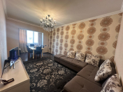 Satılır 4 otaqlı 120 m2 köhnə tikili Memar Əcəmi m.