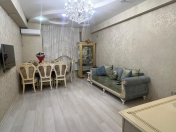 Satılır 2 otaqlı 75 m2 yeni tikili Əhmədli m.