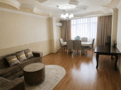 Satılır 2 otaqlı 88 m2 yeni tikili 1 mkr
