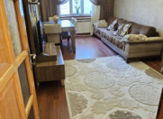 Satılır 2 otaqlı 60 m2 köhnə tikili Bakıxanov