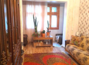 Satılır 2 otaqlı 65 m2 köhnə tikili Həzi Aslanov m.