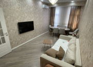 Satılır 3 otaqlı 90 m2 yeni tikili Bakı