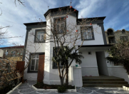 Satılır 6 otaqlı 200 m2 bağ evi Səbail r.