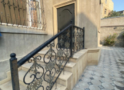 Satılır 6 otaqlı 253 m2 həyət evi AMAY