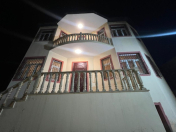 Satılır 7 otaqlı 210 m2 həyət evi Badamdar