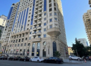 Satılır 4 otaqlı 242 m2 yeni tikili 28 May m.