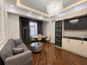 Satılır 3 otaqlı 90 m2 yeni tikili 28 May m.
