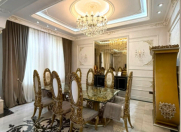 Satılır 3 otaqlı 215 m2 köhnə tikili Səbail r.