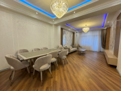 Satılır 3 otaqlı 140 m2 yeni tikili 28 May m.