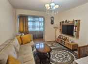 Satılır 3 otaqlı 100 m2 köhnə tikili Gənclik m.
