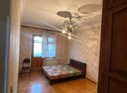 İcarəyə verilir 4 otaqlı 130 m2 köhnə tikili Yeni Yasamal