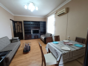 İcarəyə verilir 2 otaqlı 40 m2 köhnə tikili Şah İsmayıl Xətai m.
