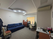 Satılır 4 otaqlı 160 m2 yeni tikili Elmlər Akademiyası m.