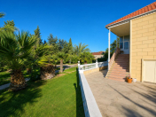 Satılır 7 otaqlı 500 m2 bağ evi Mərdəkan