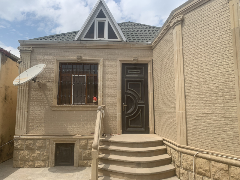 Satılır 4 otaqlı 87.3 m2 həyət evi Binə