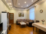 Satılır 2 otaqlı 95 m2 yeni tikili 8 Noyabr m.