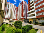 Satılır 2 otaqlı 80 m2 yeni tikili Qara Qarayev m.